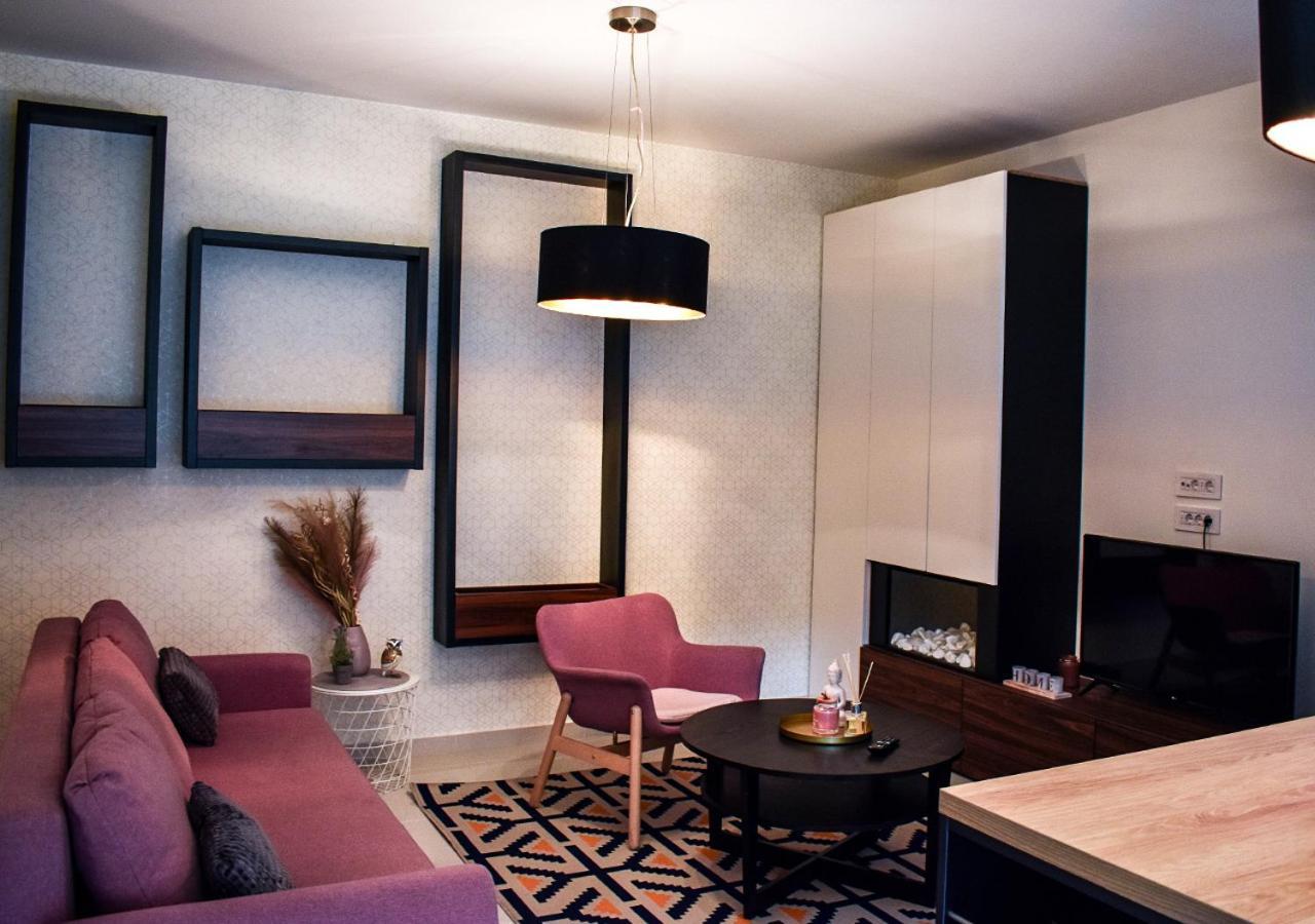Apartmani Novi Sad Mg44 Exteriör bild